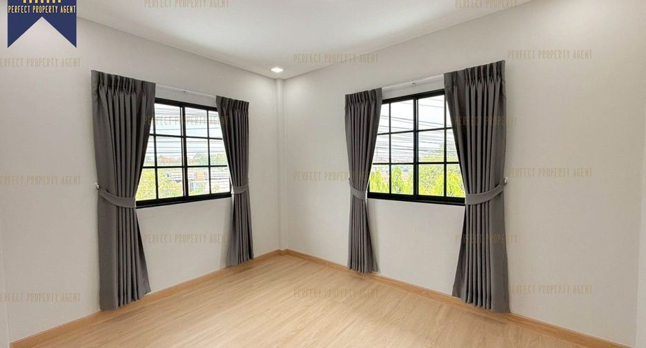 Casa en venta de 4 habitaciones en Khlong Sam Wa, Bangkok