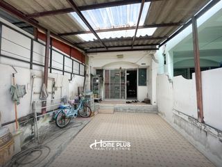 Casa adosada en venta de 2 habitaciones en Lat Krabang, Bangkok
