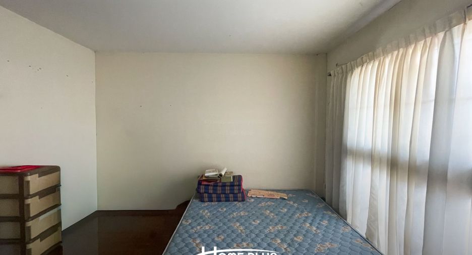 Casa adosada en venta de 2 habitaciones en Lat Krabang, Bangkok