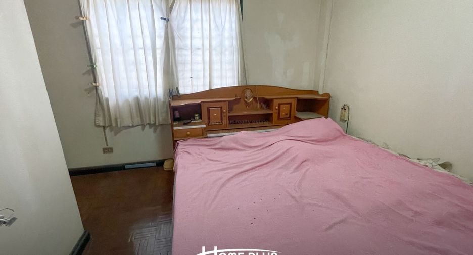 Casa adosada en venta de 2 habitaciones en Lat Krabang, Bangkok