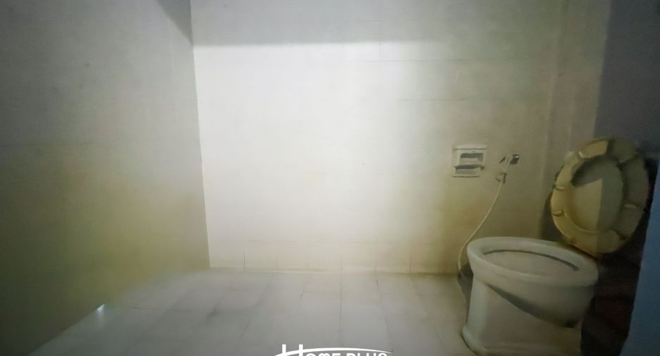 Reihenhaus zum Kauf mit 2 Zimmer in Lat Krabang, Bangkok