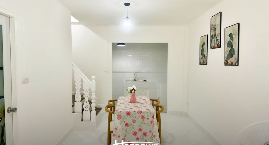 Casa adosada en venta de 2 habitaciones en Lat Krabang, Bangkok