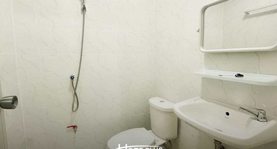 Casa adosada en venta de 2 habitaciones en Lat Krabang, Bangkok