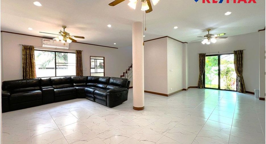 For sale 5 bedrooms house in Bang Lamung, Chonburi