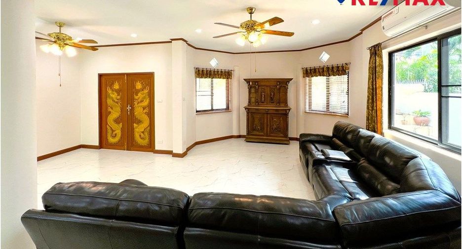 For sale 5 bedrooms house in Bang Lamung, Chonburi