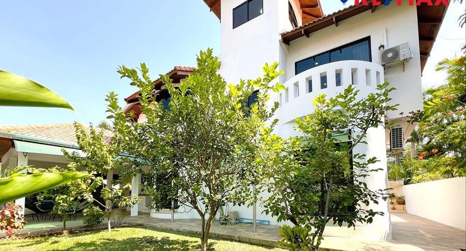 For sale 5 bedrooms house in Bang Lamung, Chonburi
