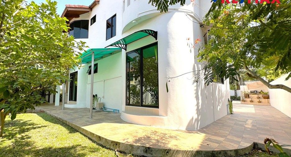 For sale 5 bedrooms house in Bang Lamung, Chonburi