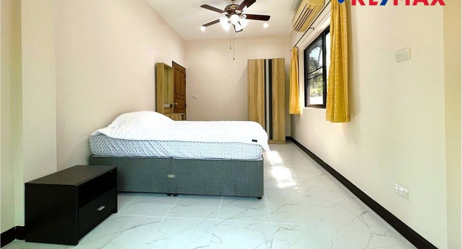 For sale 5 bedrooms house in Bang Lamung, Chonburi