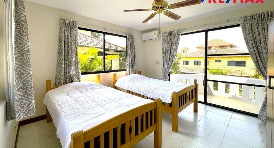 For sale 5 bedrooms house in Bang Lamung, Chonburi