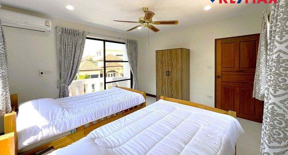 For sale 5 bedrooms house in Bang Lamung, Chonburi