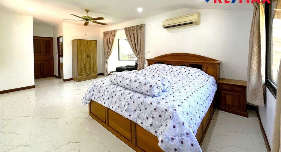 For sale 5 bedrooms house in Bang Lamung, Chonburi