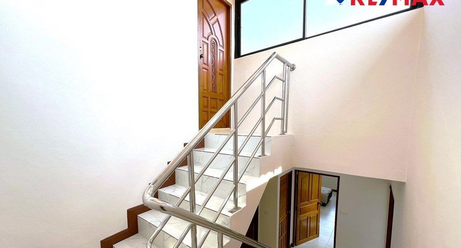 For sale 5 bedrooms house in Bang Lamung, Chonburi