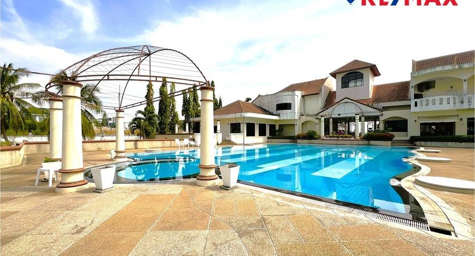 For sale 5 bedrooms house in Bang Lamung, Chonburi