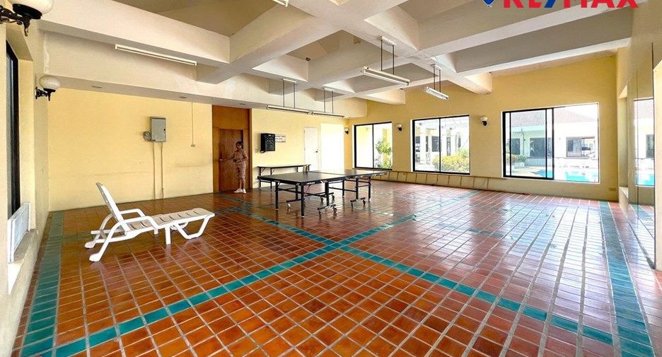 For sale 5 bedrooms house in Bang Lamung, Chonburi