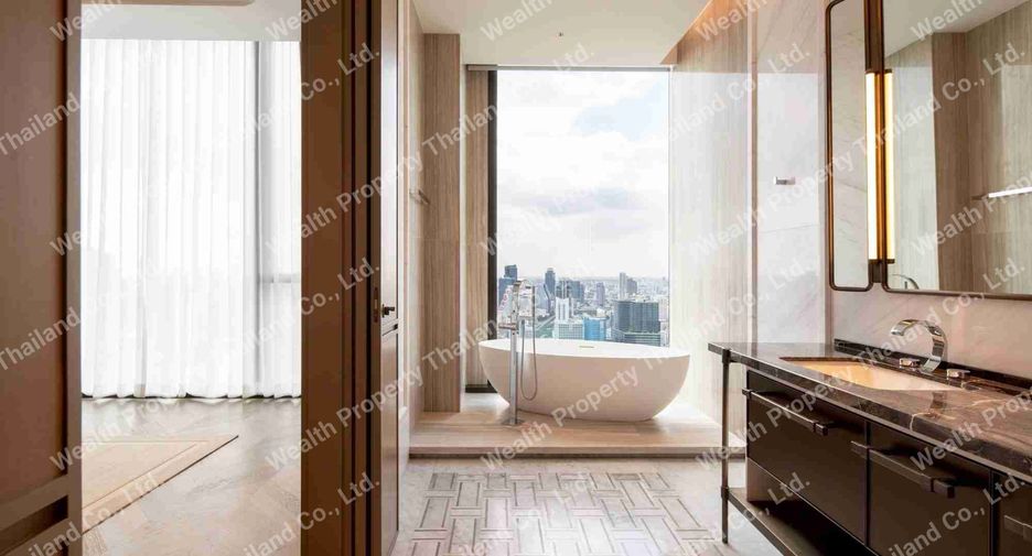 À vendre et à louer 3 chambres condo à Sathon, Bangkok