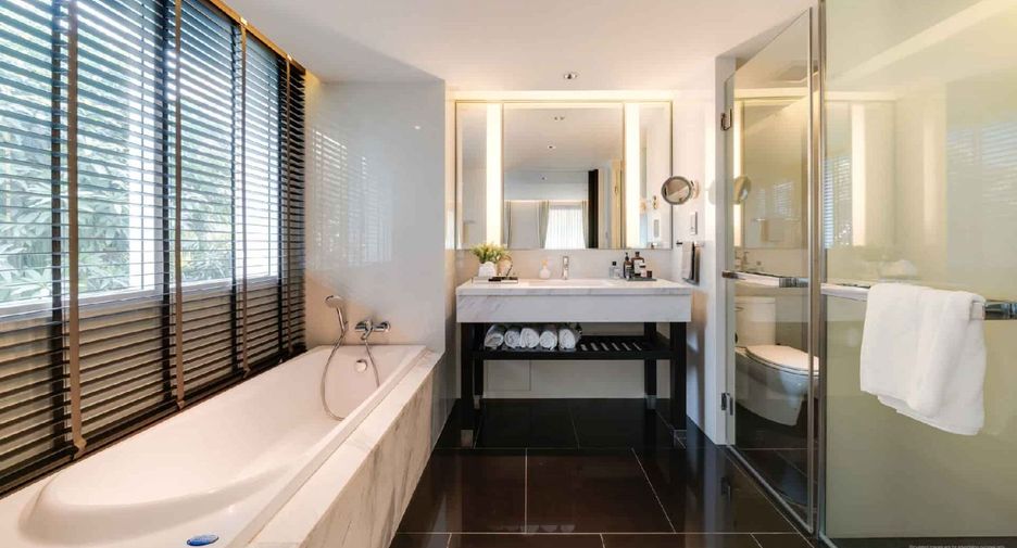 For sale 2 bedrooms condo in Pathum Wan, Bangkok