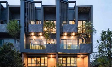 Reihenhaus zum Kauf und zur Miete mit 3 Zimmer in Chatuchak, Bangkok