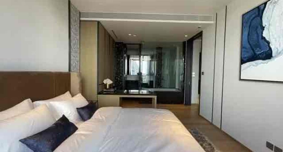 For sale 1 bed condo in Khlong Toei, Bangkok