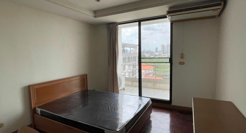 For rent 3 ベッドルーム apartment in Sathon, Bangkok