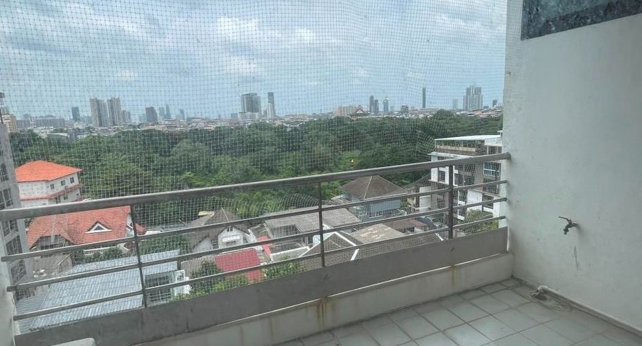 For rent 3 ベッドルーム apartment in Sathon, Bangkok