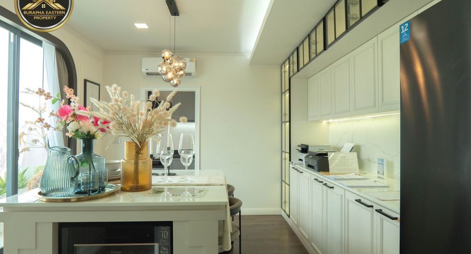 Casa en venta de 4 habitaciones en Si Racha, Chonburi