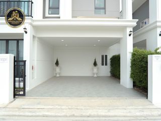 Casa en venta de 4 habitaciones en Si Racha, Chonburi