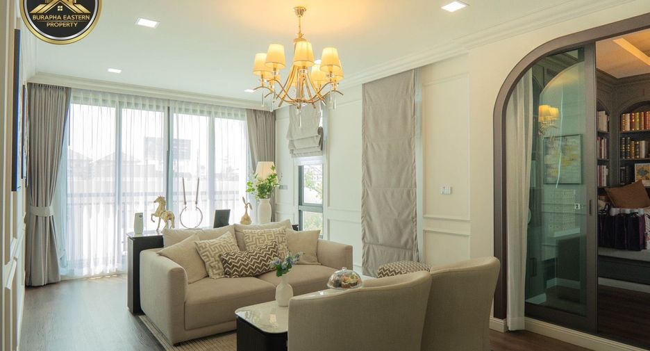 Casa en venta de 4 habitaciones en Si Racha, Chonburi