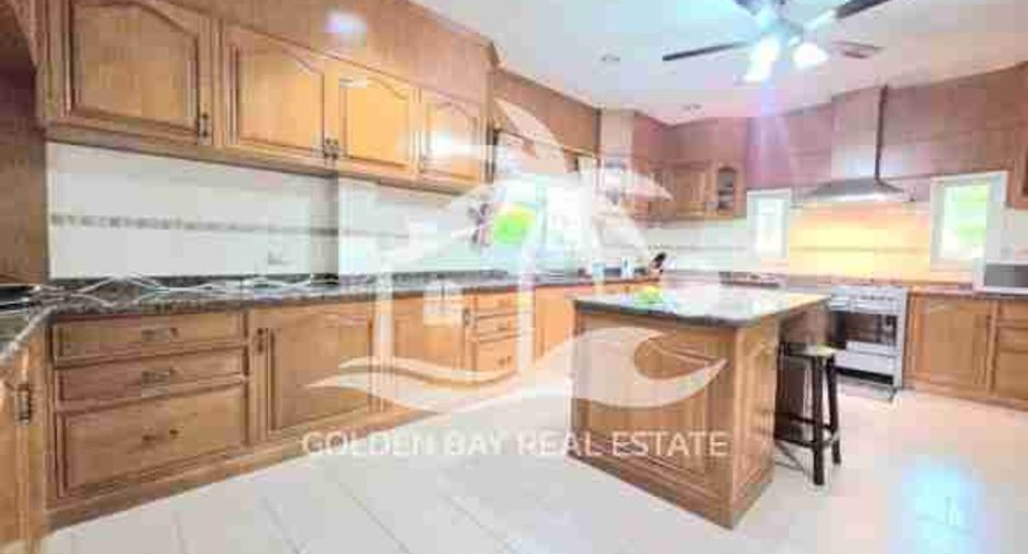 À vendre 3 chambres maison à Bang Lamung, Chonburi