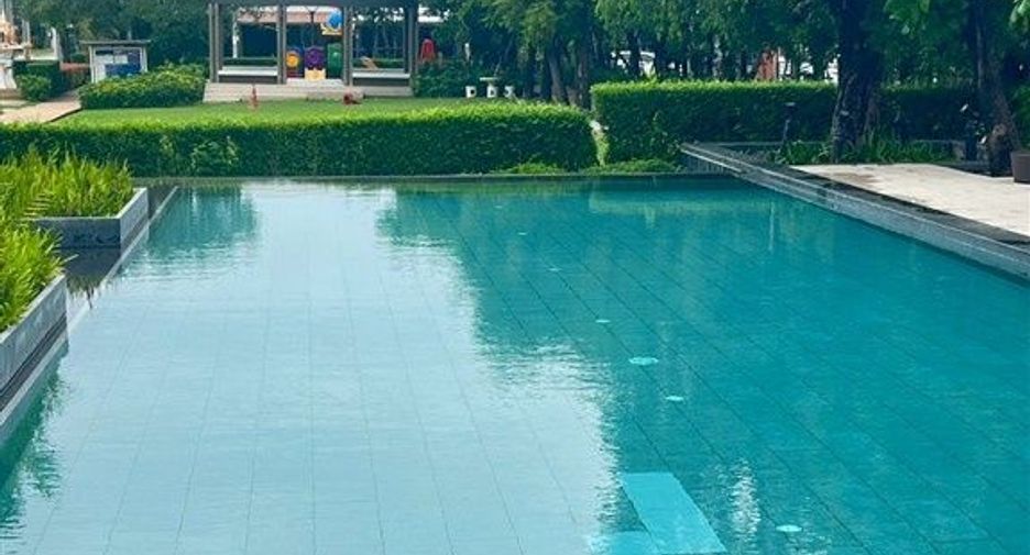 For sale 2 bedrooms townhouse in Bang Khun Thian, Bangkok