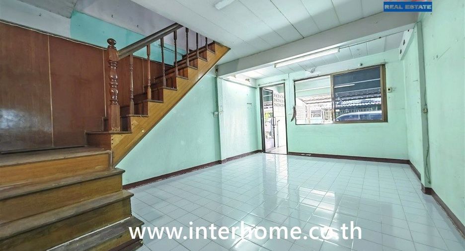 Casa adosada en venta de 2 habitaciones en Thawi Watthana, Bangkok