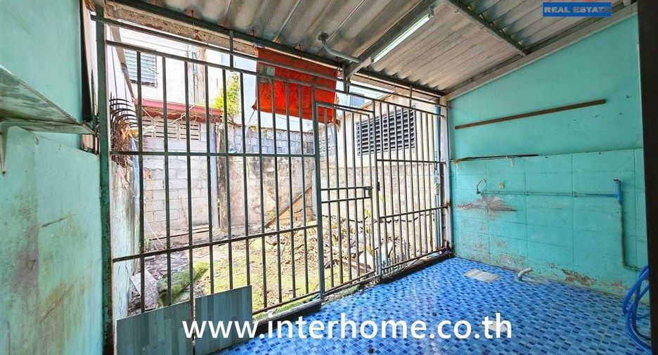 Casa adosada en venta de 2 habitaciones en Thawi Watthana, Bangkok
