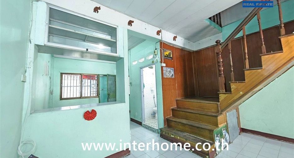 Casa adosada en venta de 2 habitaciones en Thawi Watthana, Bangkok