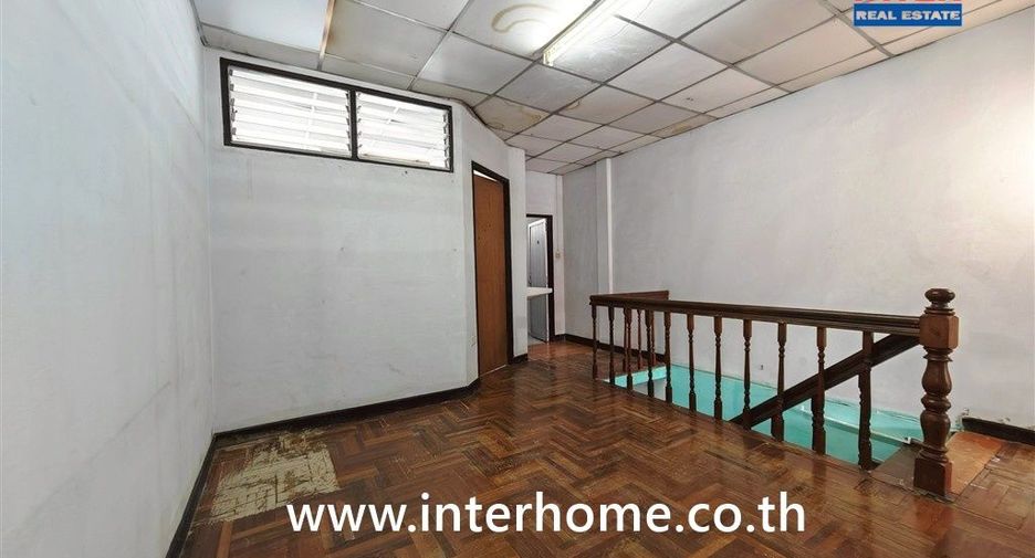 Casa adosada en venta de 2 habitaciones en Thawi Watthana, Bangkok