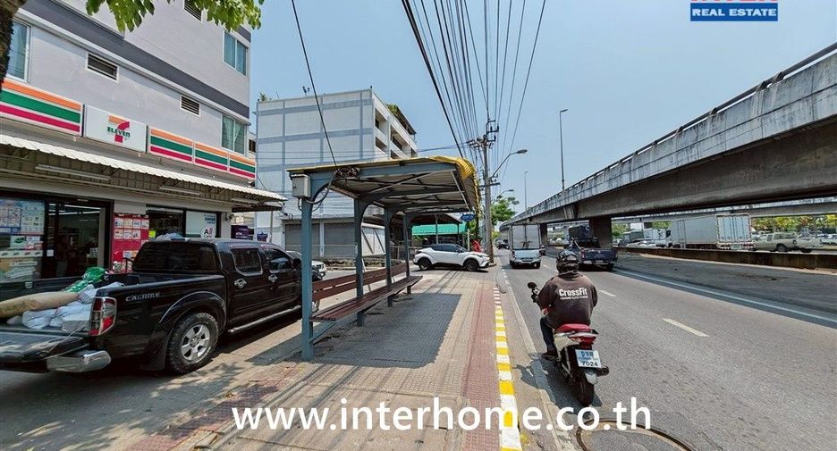Casa adosada en venta de 2 habitaciones en Thawi Watthana, Bangkok