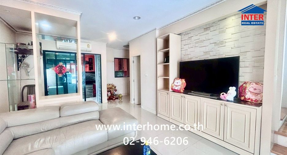 For sale 3 bedrooms townhouse in Bueng Kum, Bangkok