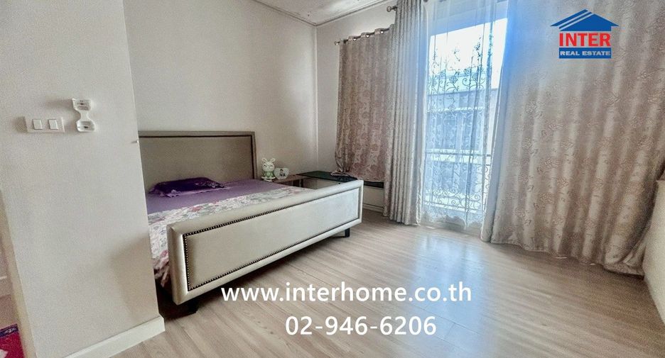 For sale 3 bedrooms townhouse in Bueng Kum, Bangkok