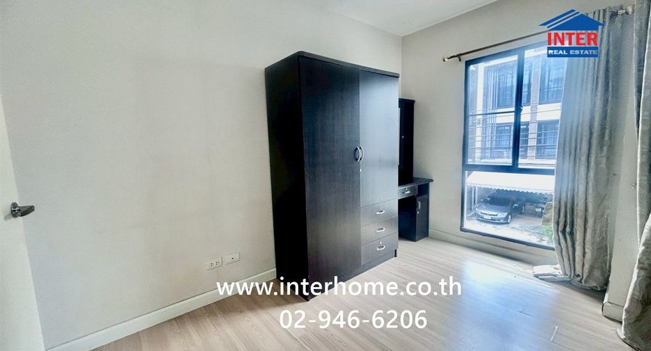 For sale 3 bedrooms townhouse in Bueng Kum, Bangkok