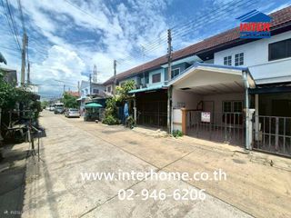 Casa adosada en venta de 2 habitaciones en Lat Lum Kaeo, Pathum Thani