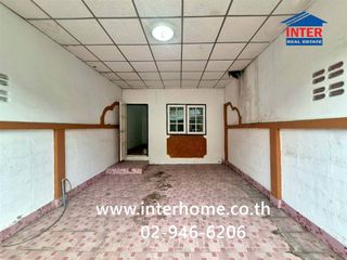 Casa adosada en venta de 2 habitaciones en Lat Lum Kaeo, Pathum Thani