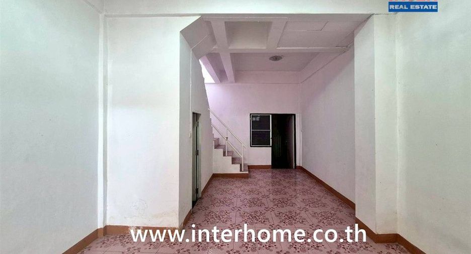 For sale 2 bedrooms townhouse in Lat Lum Kaeo, Pathum Thani