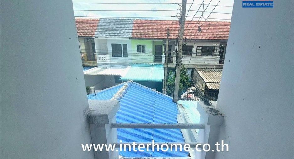 For sale 2 bedrooms townhouse in Lat Lum Kaeo, Pathum Thani