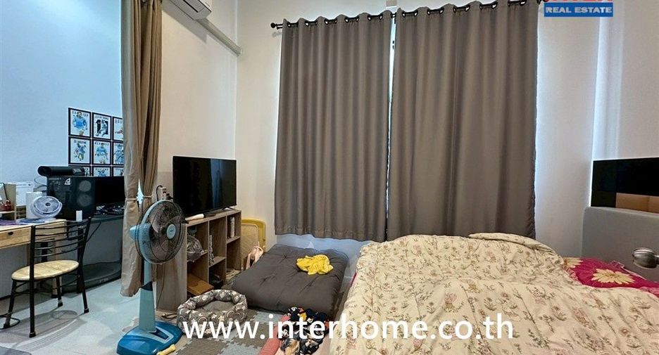For sale 3 bedrooms townhouse in Khlong Luang, Pathum Thani
