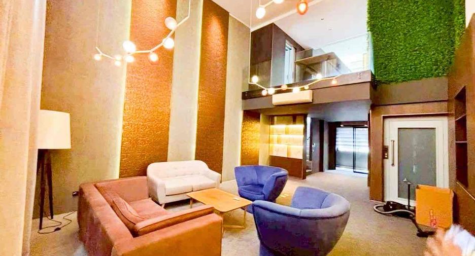 For rent 3 bedrooms house in Phra Khanong, Bangkok