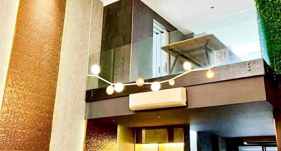 For rent 3 bedrooms house in Phra Khanong, Bangkok