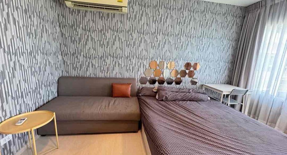 For rent 3 bedrooms house in Phra Khanong, Bangkok