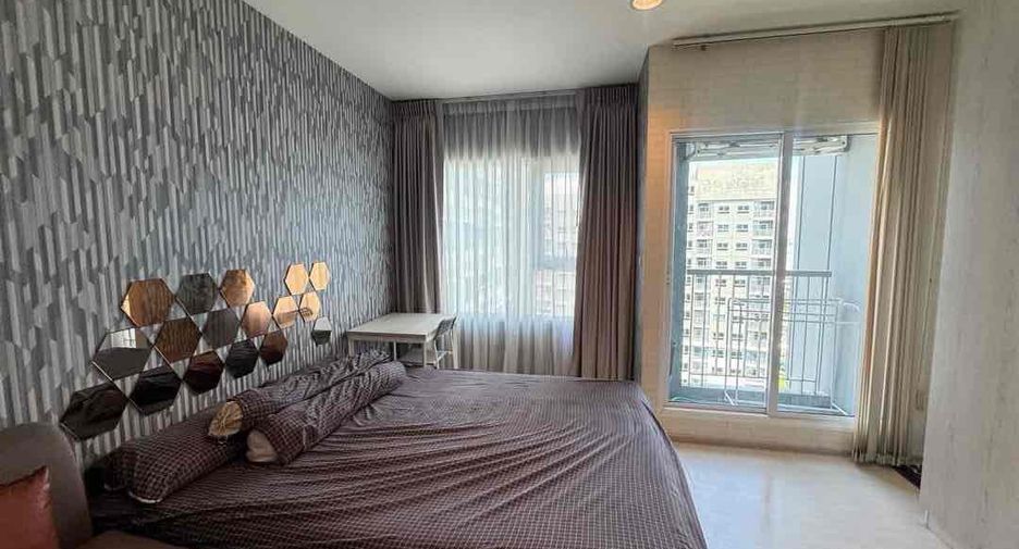 For rent 3 bedrooms house in Phra Khanong, Bangkok