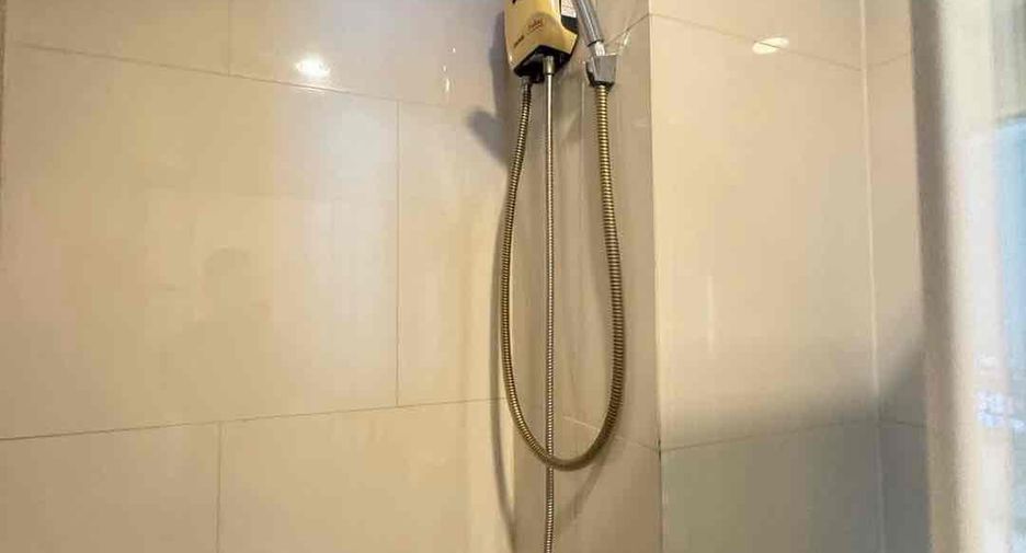 For rent 3 bedrooms house in Phra Khanong, Bangkok