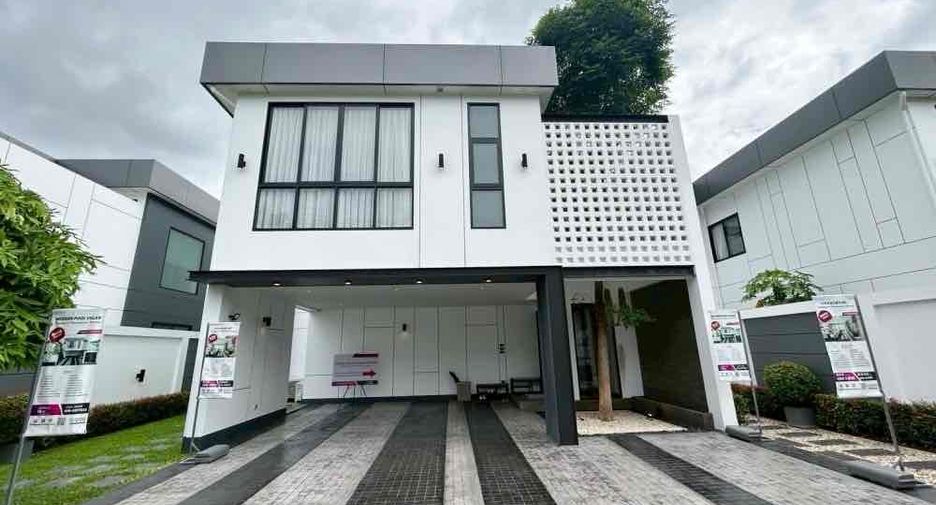 For rent 4 bedrooms villa in Mueang Chiang Mai, Chiang Mai