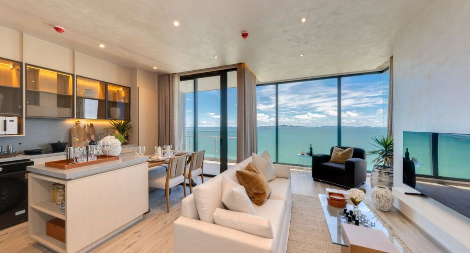 For sale 3 ベッドルーム condo in Bang Lamung, Chonburi