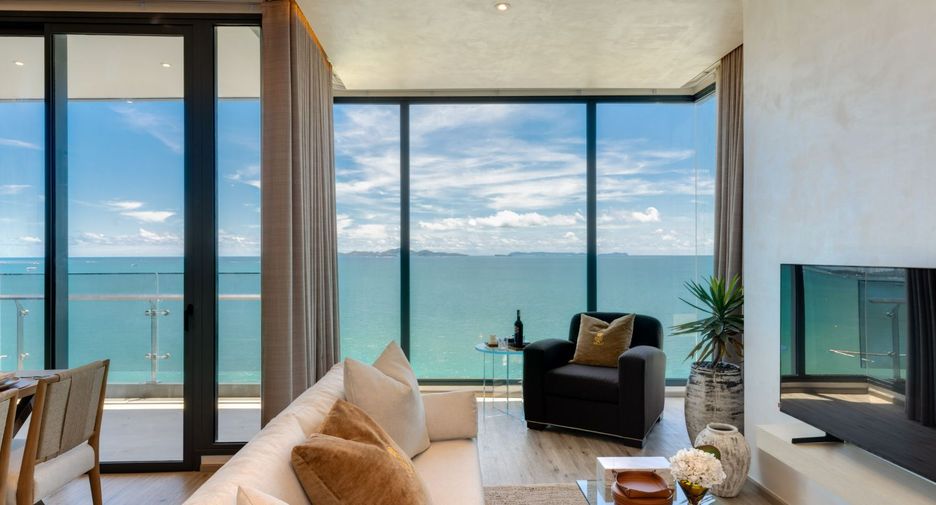 For sale 3 ベッドルーム condo in Bang Lamung, Chonburi
